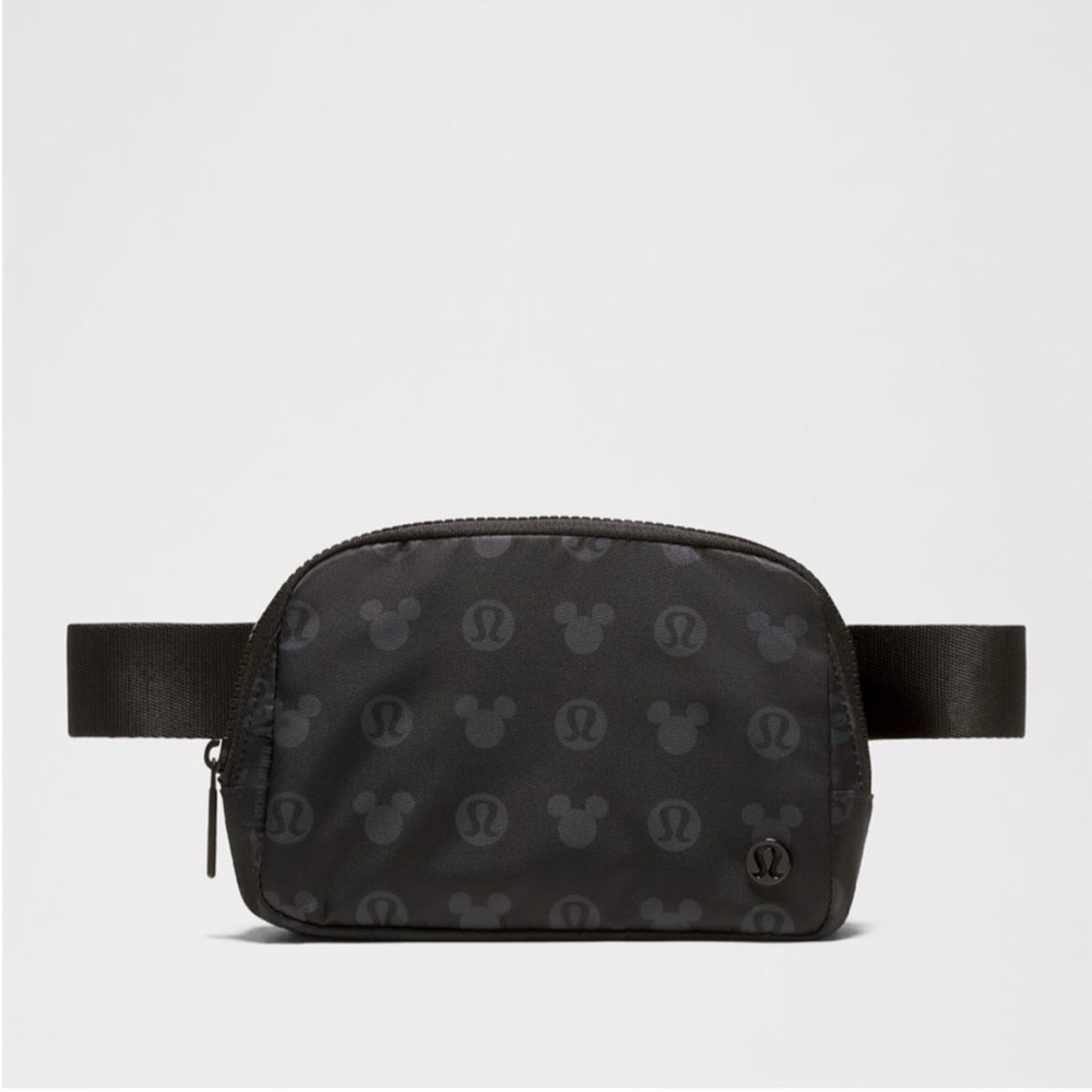 lululemon athletica Black Belt Bag
